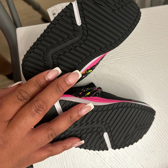 PUMA, 7C, BLACK/PINK - Picture 3 of 4